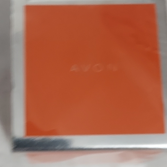 AVON SEALED Genic Eye Treatment New! - Picture 8 of 8